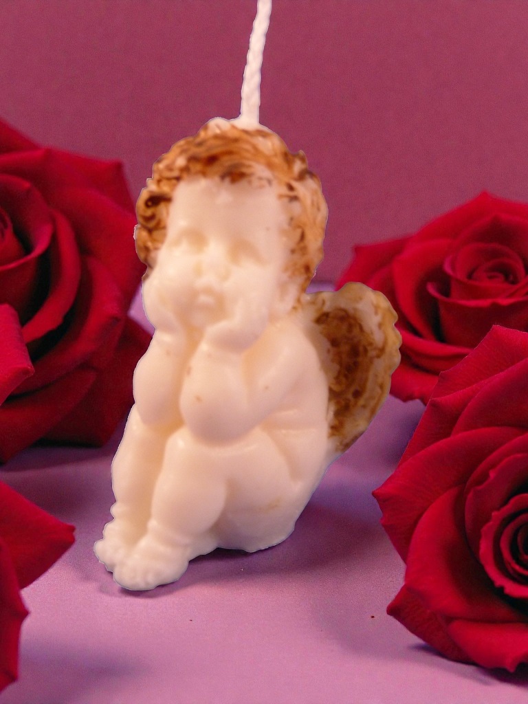 (image for) Zittende Engel Jongen Kaars